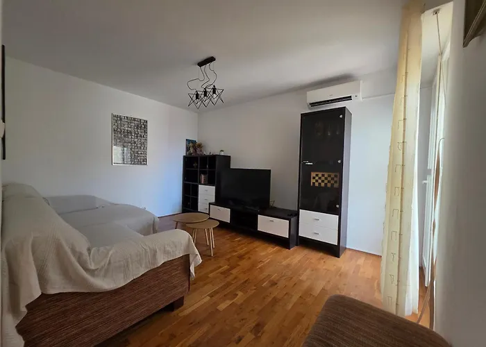 Trstenik Apartment *