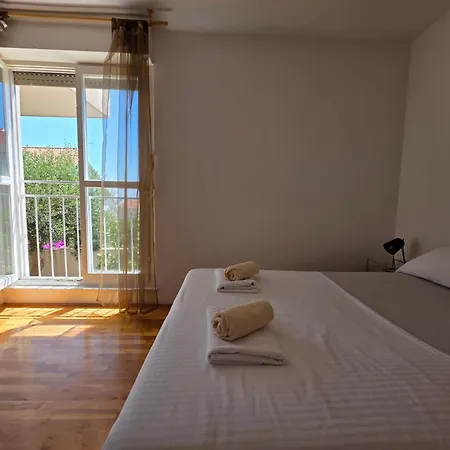 Trstenik アパート *